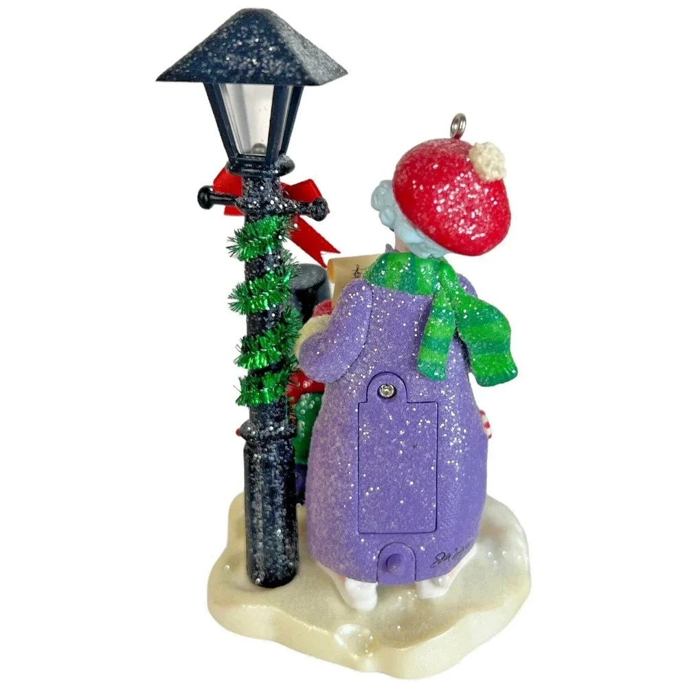 Maxine‎ The Crabby Caroler Hallmark Keepsake Ornament 2005 Sound & Light Magic